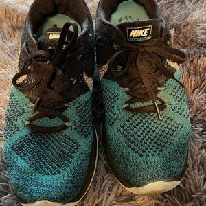 Nike lunarlon size 8.5 running kicks 8.5